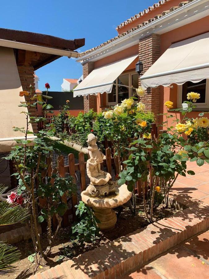 Con Piscina A 50 M De La Playa . Holiday home *